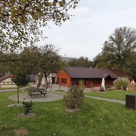 Nad Sztolnia 住宿加早餐酒店 Bystrzyca Górna