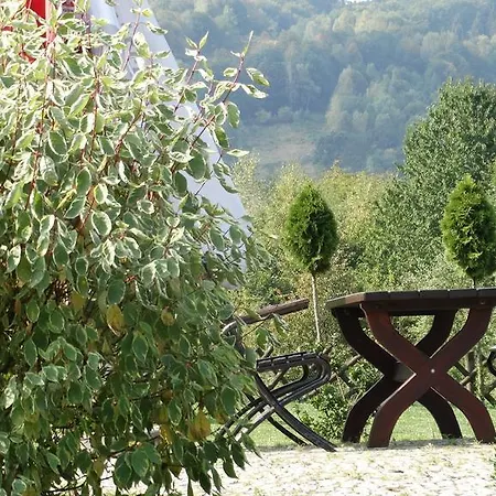 Nad Sztolnia 住宿加早餐酒店 Bystrzyca Górna