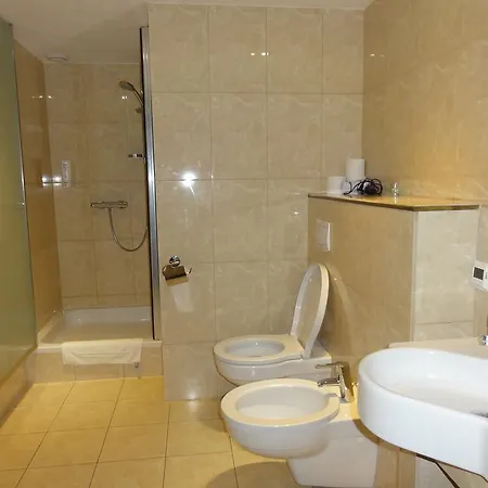 Nad Sztolnia Bed & Breakfast 4*